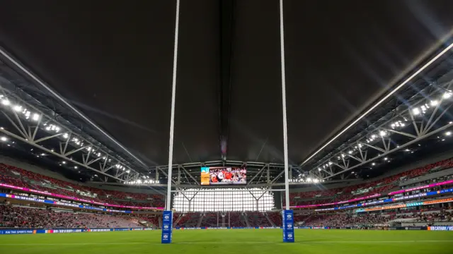 英媒：利物浦准备总价1.4亿镑再次报价伊萨克，预计今天送达